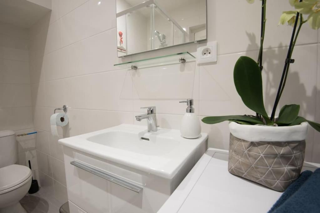 L'Espine Apartment อองเชร์ ภายนอก รูปภาพ